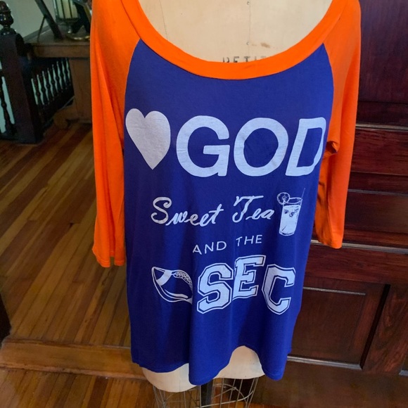 God Sweet Tea & The SEC Football T-shirt. M/L - Picture 7 of 9